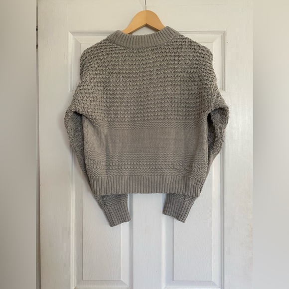 Target Universal Thread Knit Sweater - Picture 3 of 4